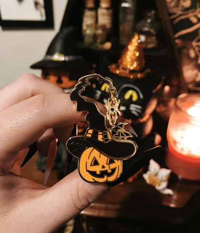 Witch's Jack-O-Lantern pin