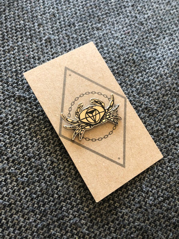 Crab enamel pin-Silver