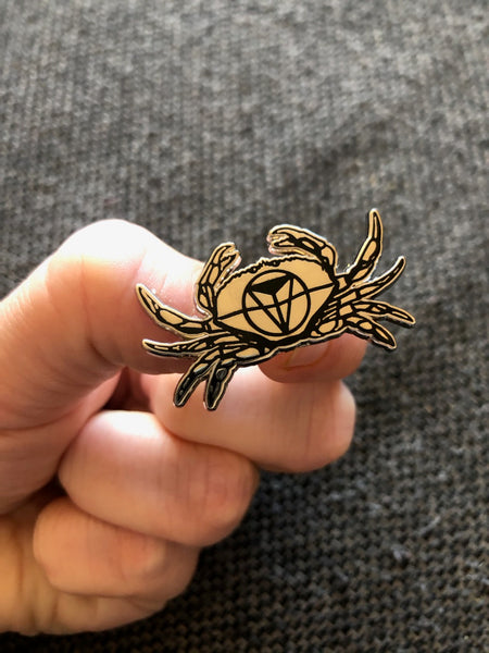 Crab enamel pin-Silver