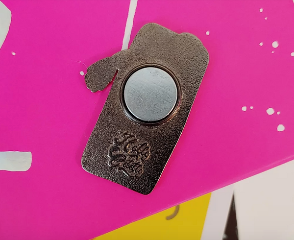 Don't Get Stuck magnetic bookmark/lapel pin