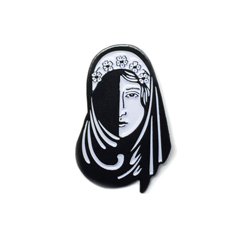 Beauty Black Enamel Pin