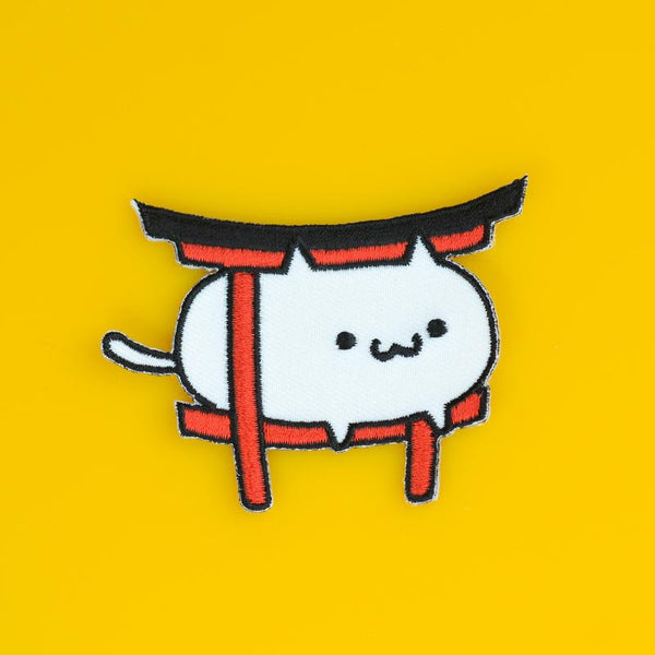 MOCHI CAT STUCK IN TORII GATE IRON ON PATCH